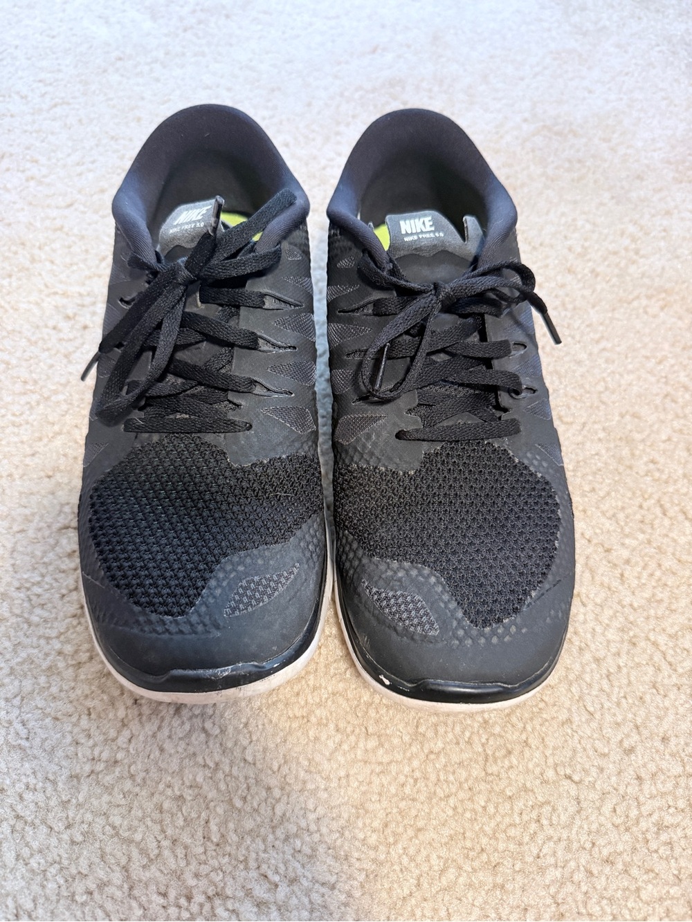 Nike Women’s Black Athletic Running Shoes with Subtle Lime Accents, 7Y fits 8W